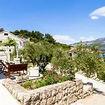 Laura Διαμέρισμα Κόρτσουλα