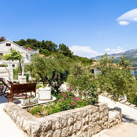 Laura Lejlighed Korčula