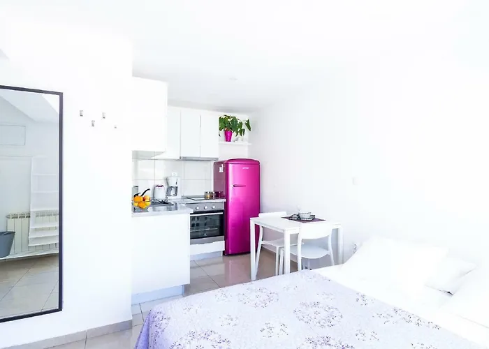 Apartman Laura *